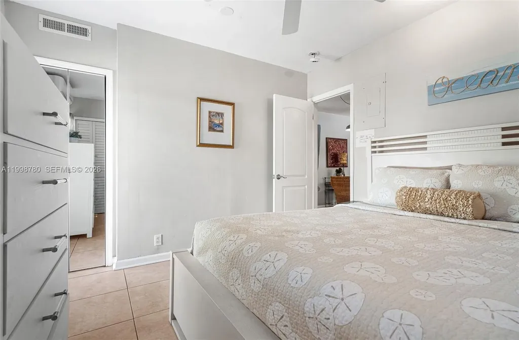 2033 NE 33rd Avenue Fort Lauderdale FL 33305