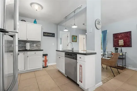 2033 NE 33rd Avenue Fort Lauderdale FL 33305
