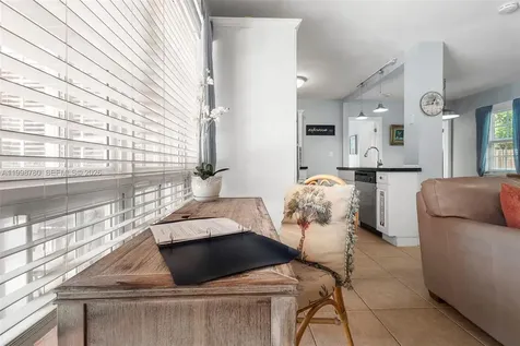 2033 NE 33rd Avenue Fort Lauderdale FL 33305