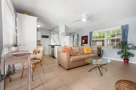 2033 NE 33rd Avenue Fort Lauderdale FL 33305