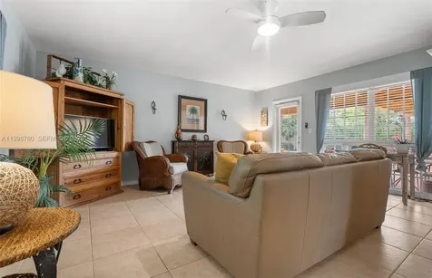 2033 NE 33rd Avenue Fort Lauderdale FL 33305