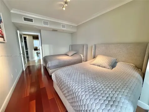 17875 Collins Avenue Sunny Isles Beach FL 33160
