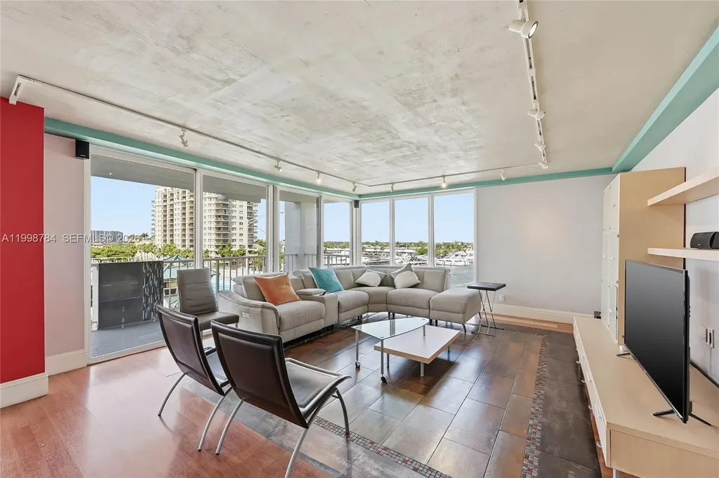 2800 E Sunrise Boulevard Fort Lauderdale FL 33304