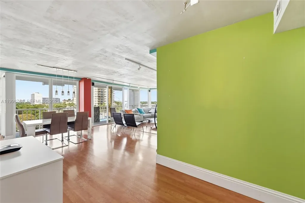 2800 E Sunrise Boulevard Fort Lauderdale FL 33304