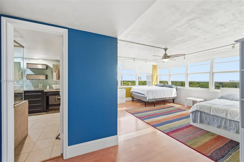 2800 E Sunrise Boulevard Fort Lauderdale FL 33304