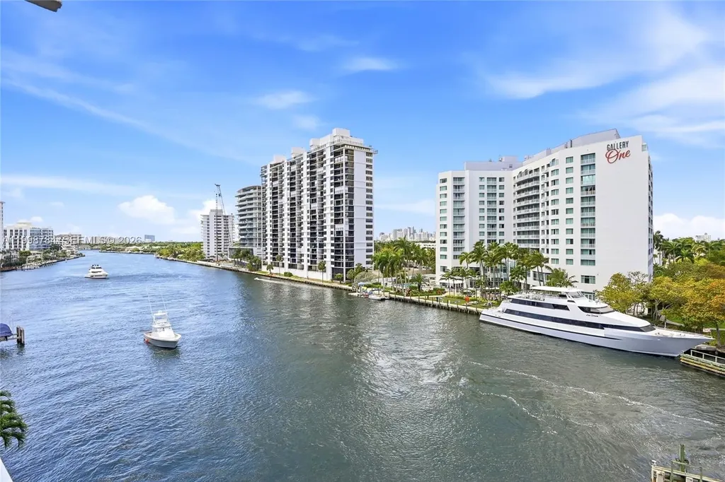2800 E Sunrise Boulevard Fort Lauderdale FL 33304