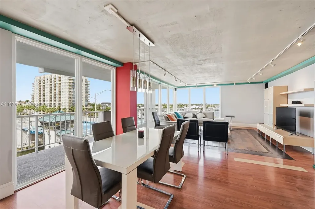 2800 E Sunrise Boulevard Fort Lauderdale FL 33304