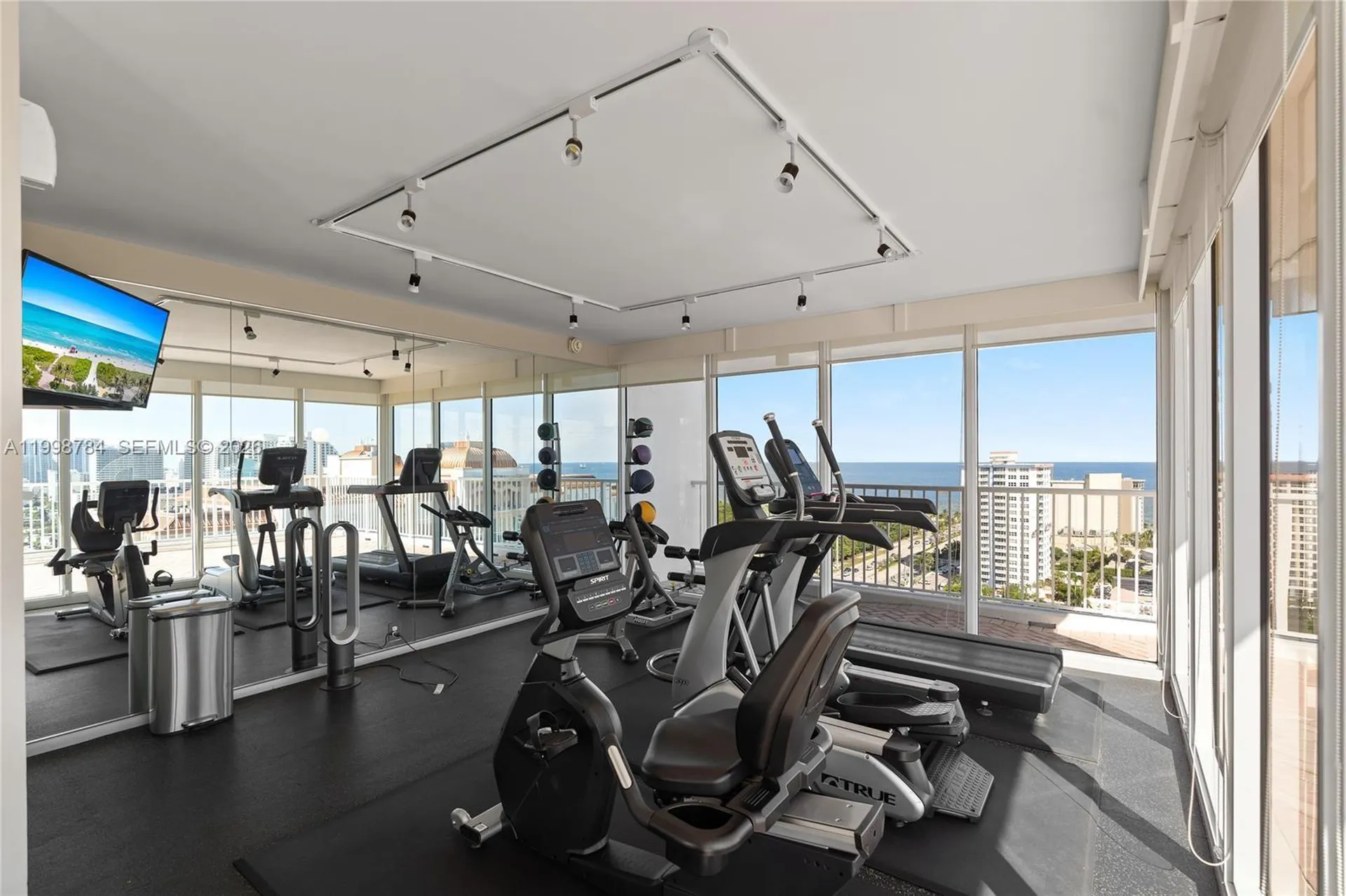 2800 E Sunrise Boulevard Fort Lauderdale FL 33304