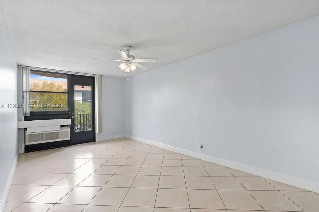2771 Riverside Drive Coral Springs FL 33065