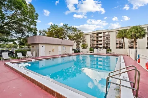 2771 Riverside Drive Coral Springs FL 33065