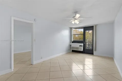 2771 Riverside Drive Coral Springs FL 33065