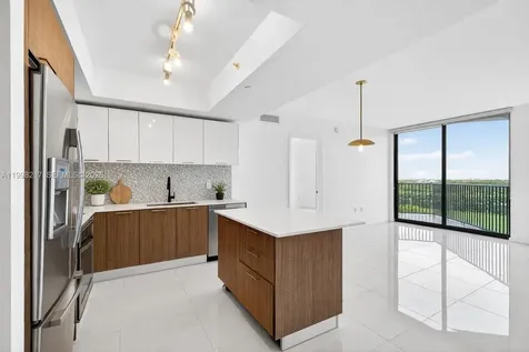 5252 NW 85th Avenue Doral FL 33166