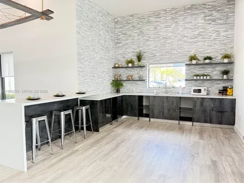 4393 NW 9th Street Plantation FL 33317