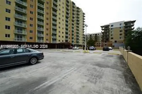 Miami FL 33145