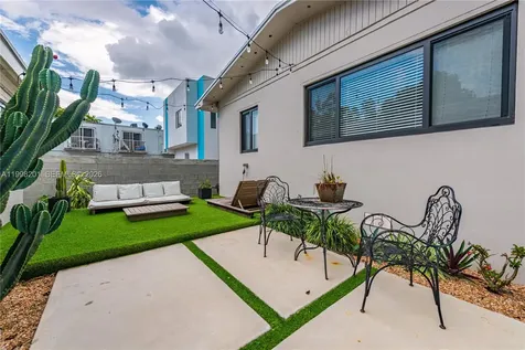 2925 NW 11th Avenue Miami FL 33127