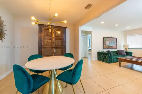 2925 NW 11th Avenue Miami FL 33127