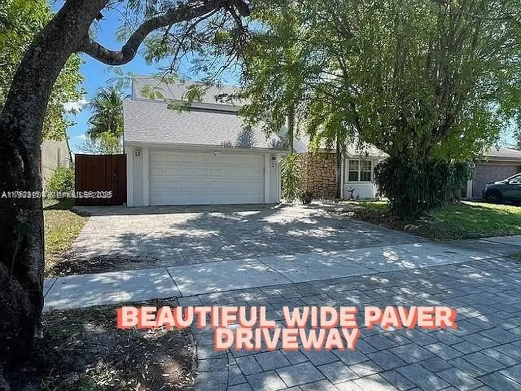 1350 S Fieldlark Lane Homestead FL 33035