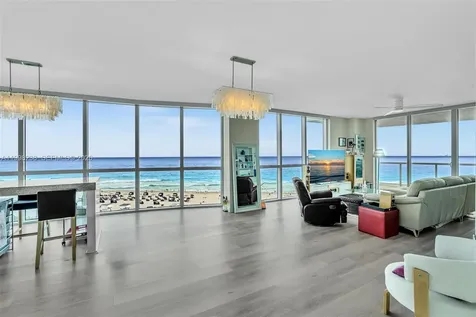 3801 Collins Avenue Miami Beach FL 33140