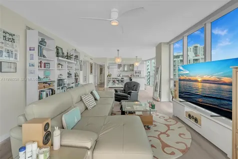 3801 Collins Avenue Miami Beach FL 33140