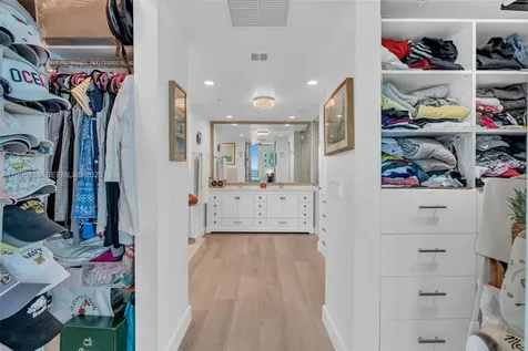 3801 Collins Avenue Miami Beach FL 33140