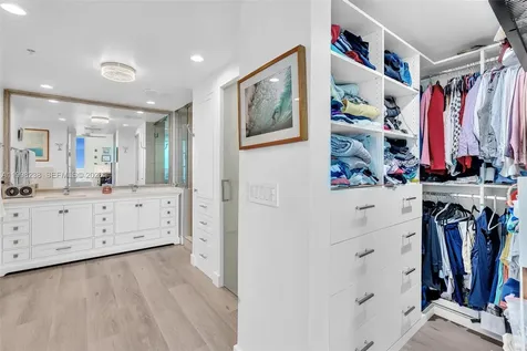 3801 Collins Avenue Miami Beach FL 33140