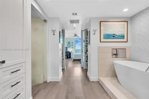 3801 Collins Avenue Miami Beach FL 33140