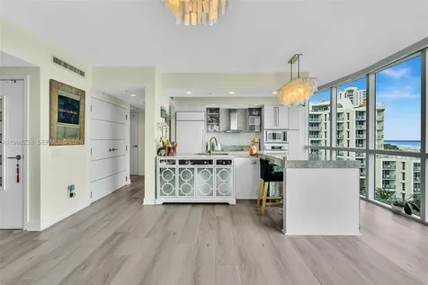 3801 Collins Avenue Miami Beach FL 33140