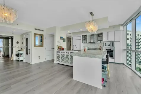 3801 Collins Avenue Miami Beach FL 33140