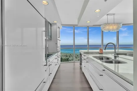 3801 Collins Avenue Miami Beach FL 33140