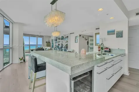 3801 Collins Avenue Miami Beach FL 33140