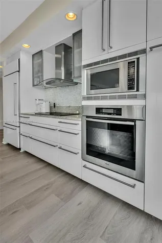 3801 Collins Avenue Miami Beach FL 33140
