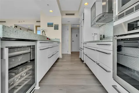 3801 Collins Avenue Miami Beach FL 33140