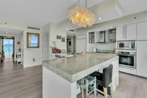 3801 Collins Avenue Miami Beach FL 33140