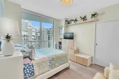 3801 Collins Avenue Miami Beach FL 33140