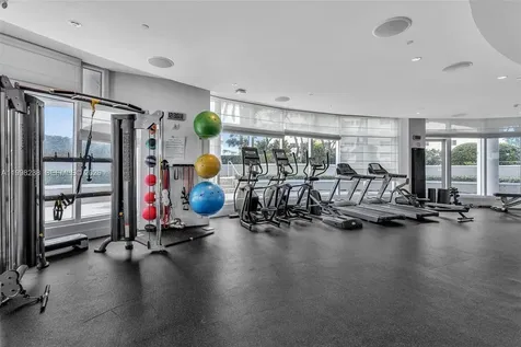 3801 Collins Avenue Miami Beach FL 33140