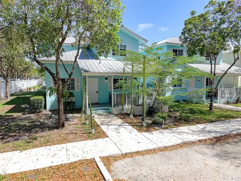 455 NW 19th Lane Miami FL 33136