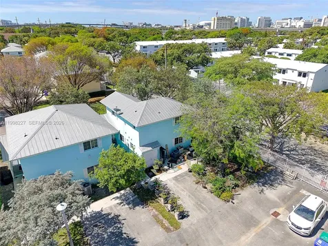 455 NW 19th Lane Miami FL 33136