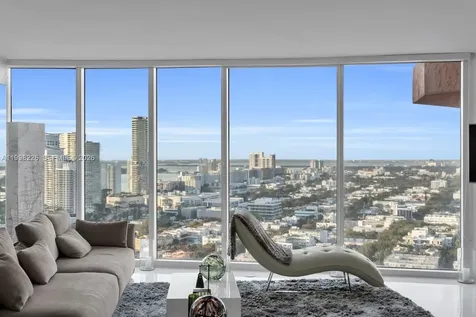 300 S Pointe Drive Miami Beach FL 33139