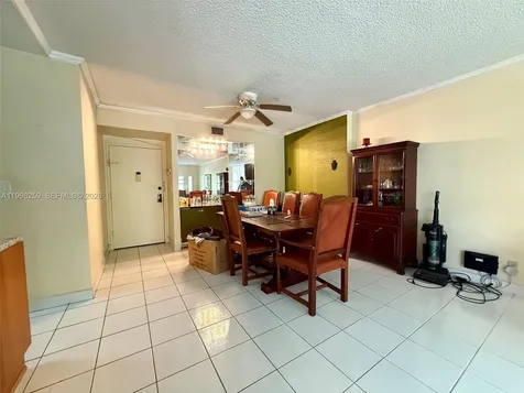4350 Hillcrest Drive Hollywood FL 33021