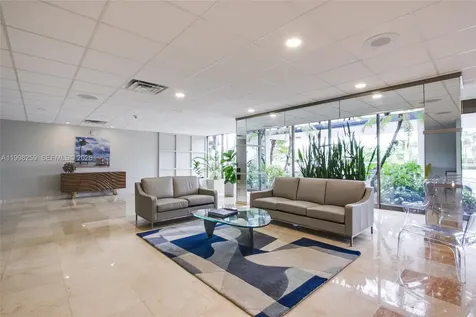 4350 Hillcrest Drive Hollywood FL 33021