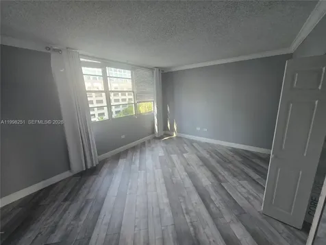 825 Brickell Bay Drive Miami FL 33131