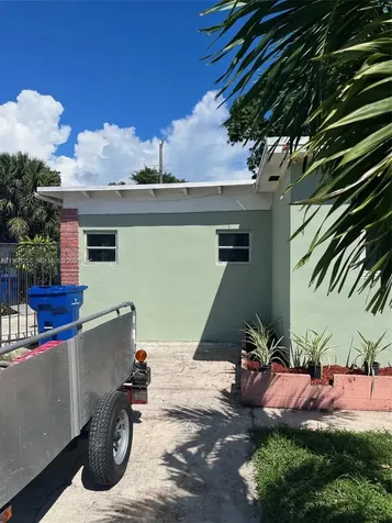 538 W 1st Street Riviera Beach FL 33404