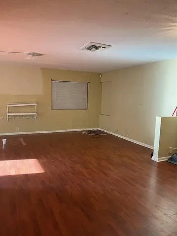538 W 1st Street Riviera Beach FL 33404