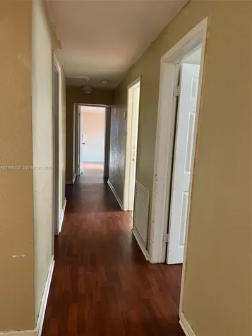 538 W 1st Street Riviera Beach FL 33404