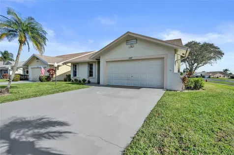 5287 Tiffany Anne Circle West Palm Beach FL 33417