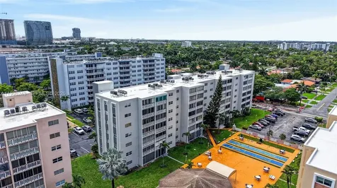 420 NE 12th Avenue Hallandale Beach FL 33009
