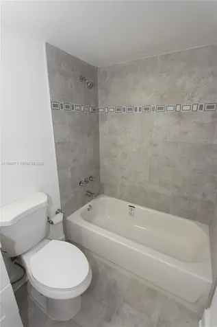 4550 NW 9th Street Miami FL 33126