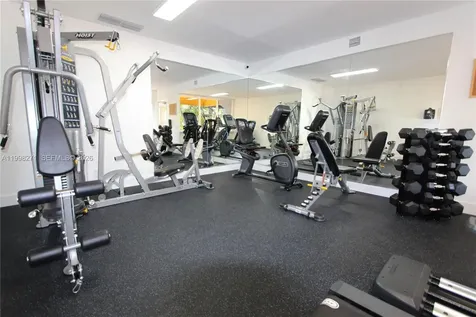 4550 NW 9th Street Miami FL 33126