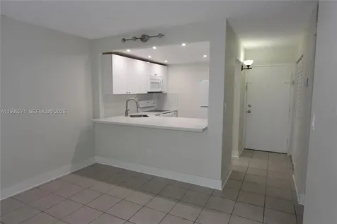 4550 NW 9th Street Miami FL 33126