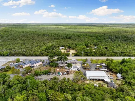 20018 Tamiami Trail E Naples FL 34114